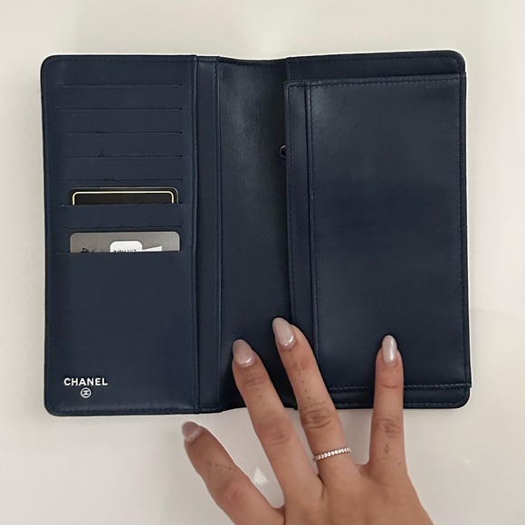 Chanel Boy Wallet - Picture 4 of 12